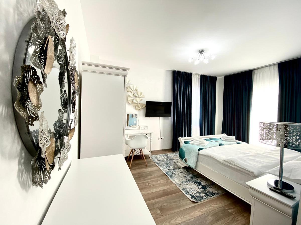 White Dream Penthouse With Jacuzzi Daire Braşov Dış mekan fotoğraf