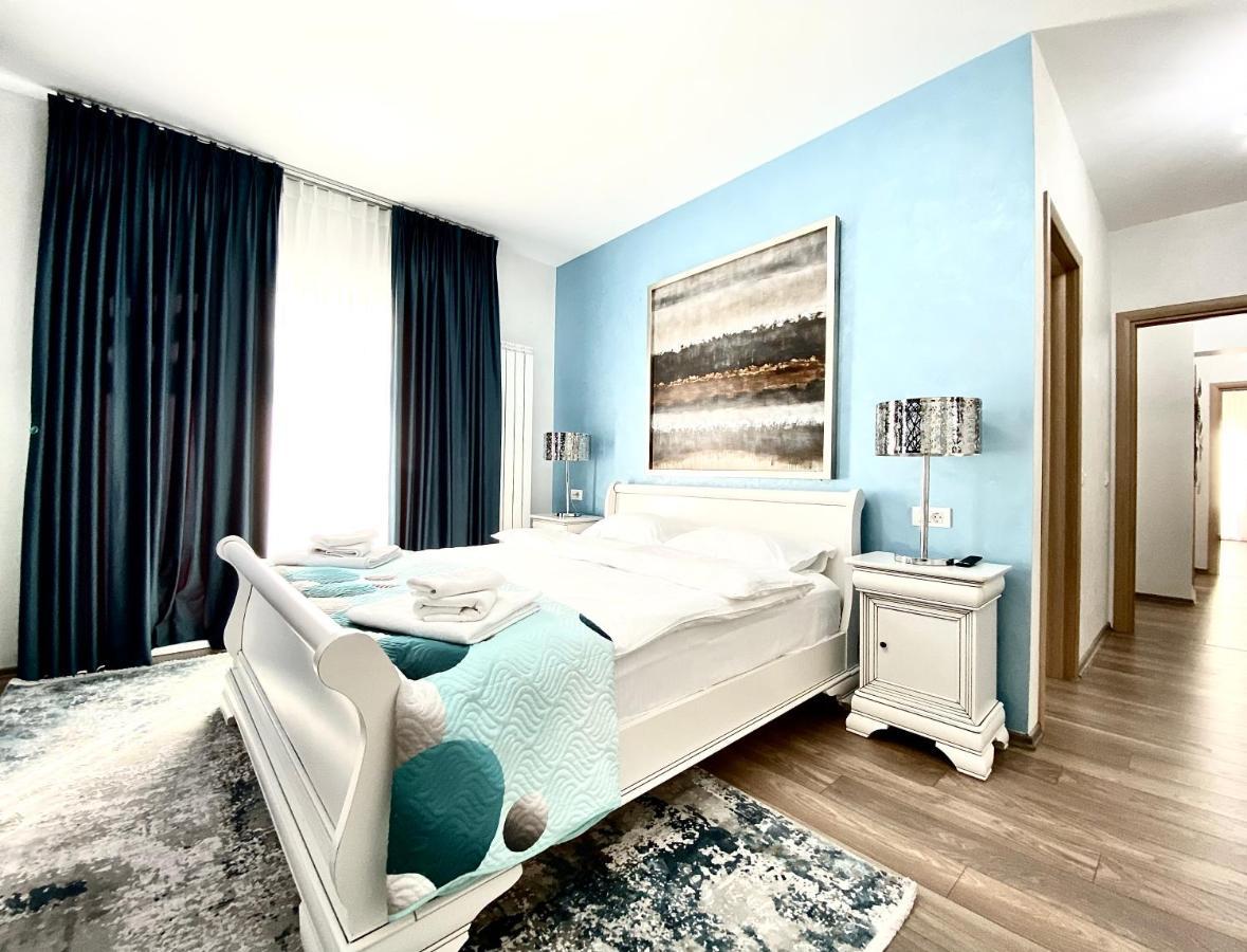 White Dream Penthouse With Jacuzzi Daire Braşov Dış mekan fotoğraf